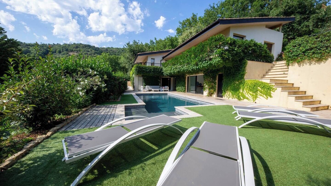 Photo of Outdoor in Contes