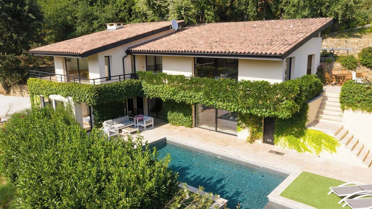 Photo of Outdoor in Contes