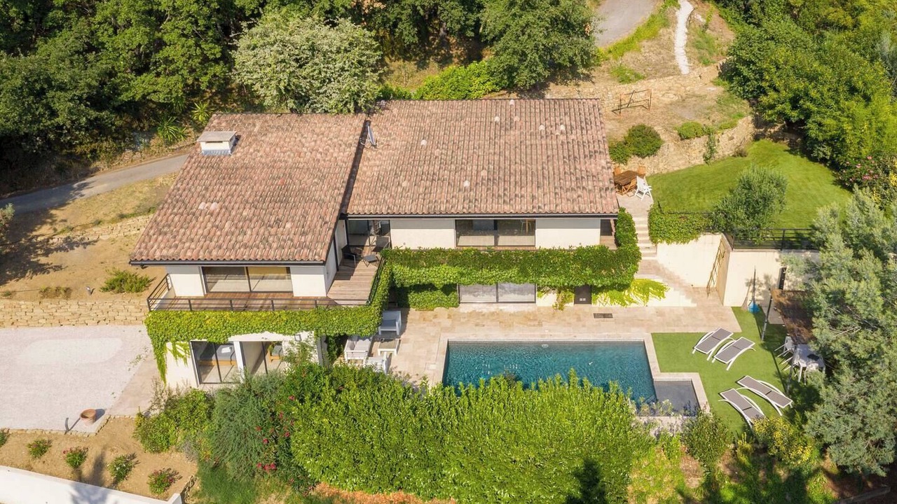 Photo of Outdoor in Contes