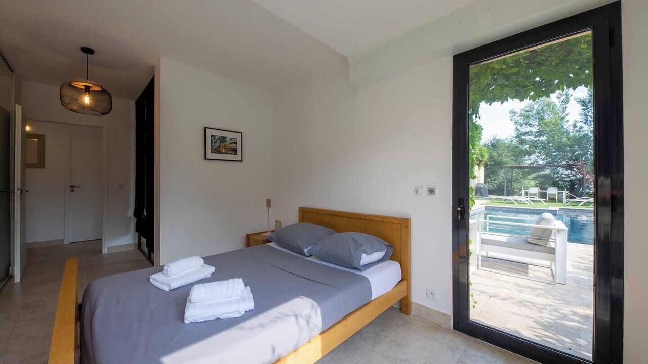 Photo of Bedroom in Contes