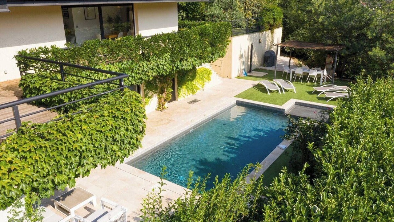 Photo of Outdoor in Contes