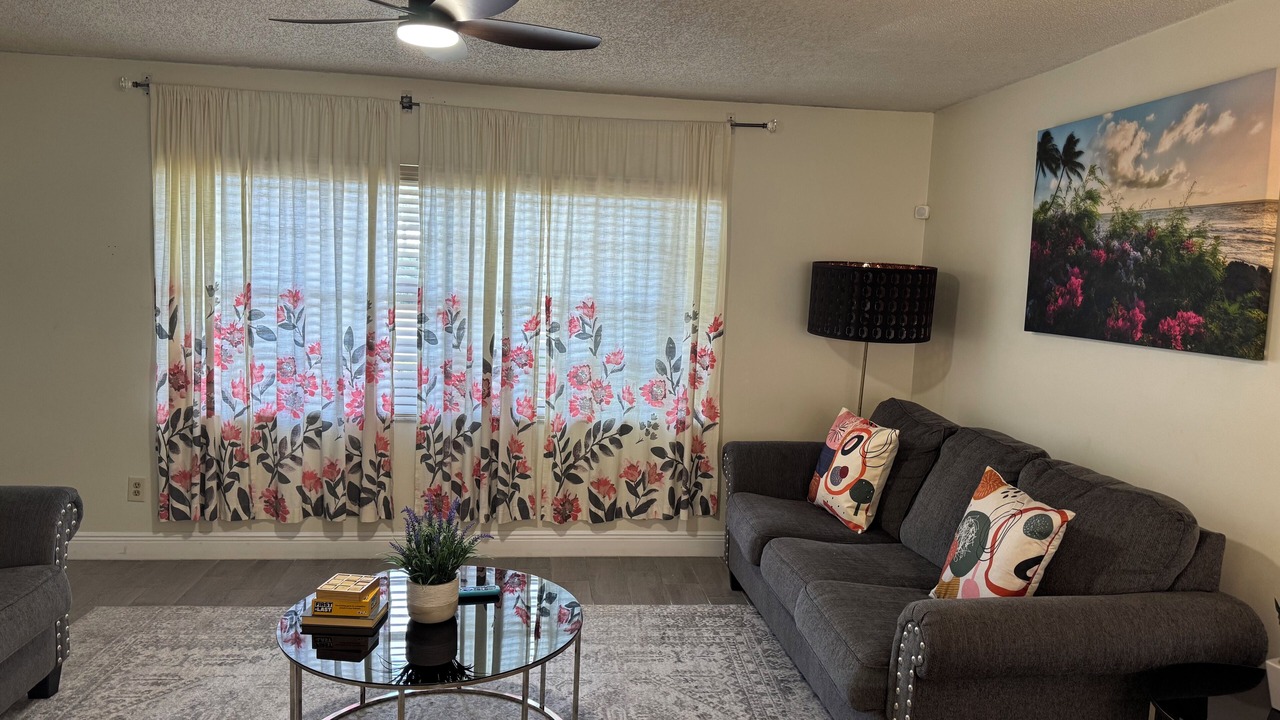 Photo of Livingroom in Mill Run