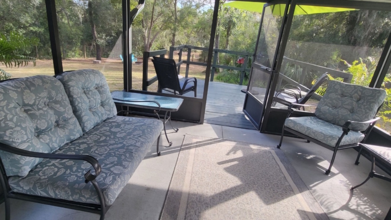 Photo of Patio Balcony in Mount Plymouth