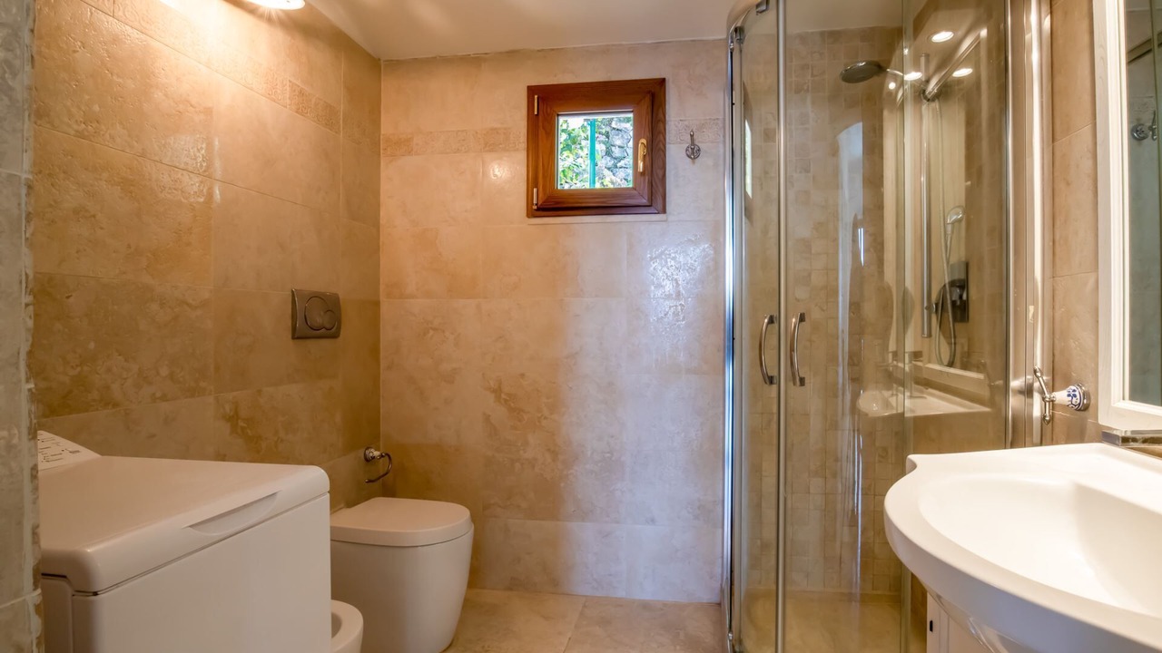 Photo of Bathroom in Rio Marina