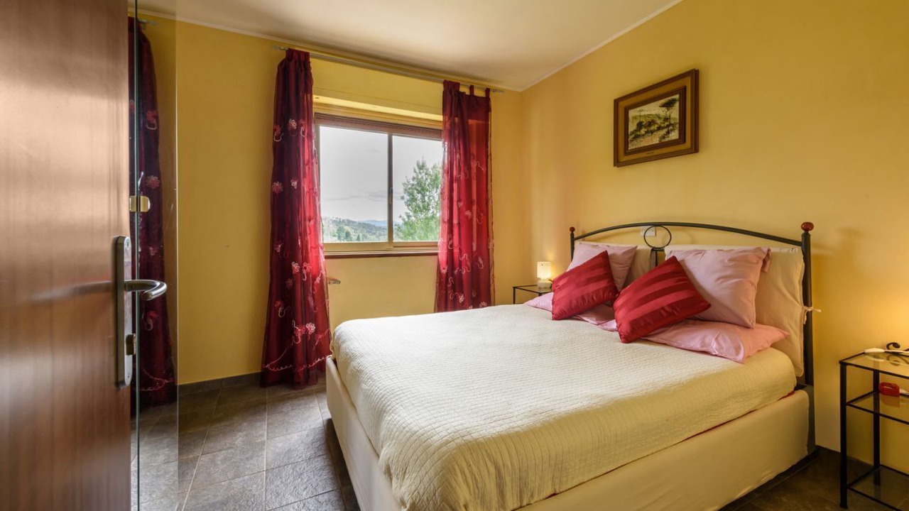 Photo of Bedroom in Massarosa