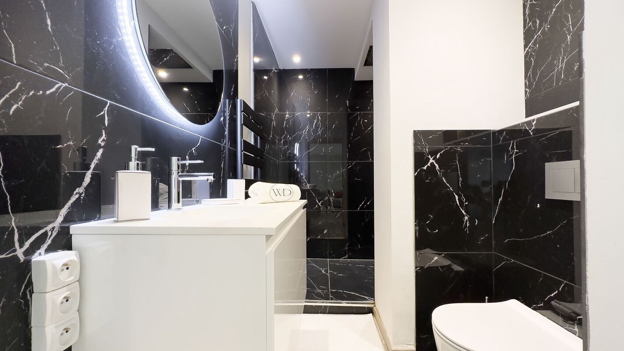 Photo of Bathroom in Prado - Republique