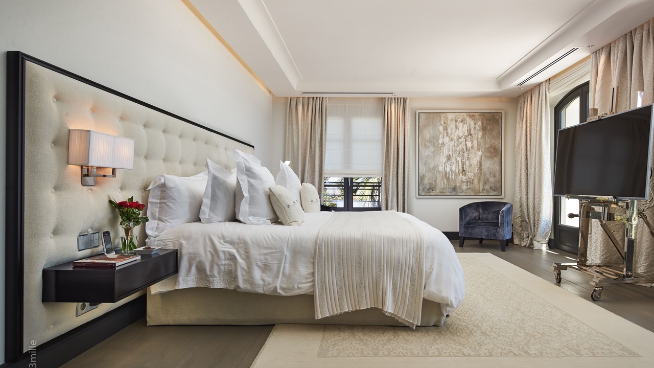 Photo of Bedroom in Guerrevieille