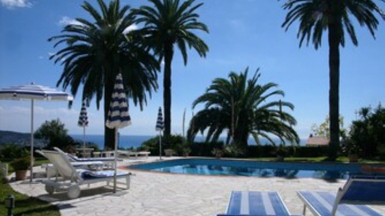 Photo of Outdoor in Saint Pierre de Feric