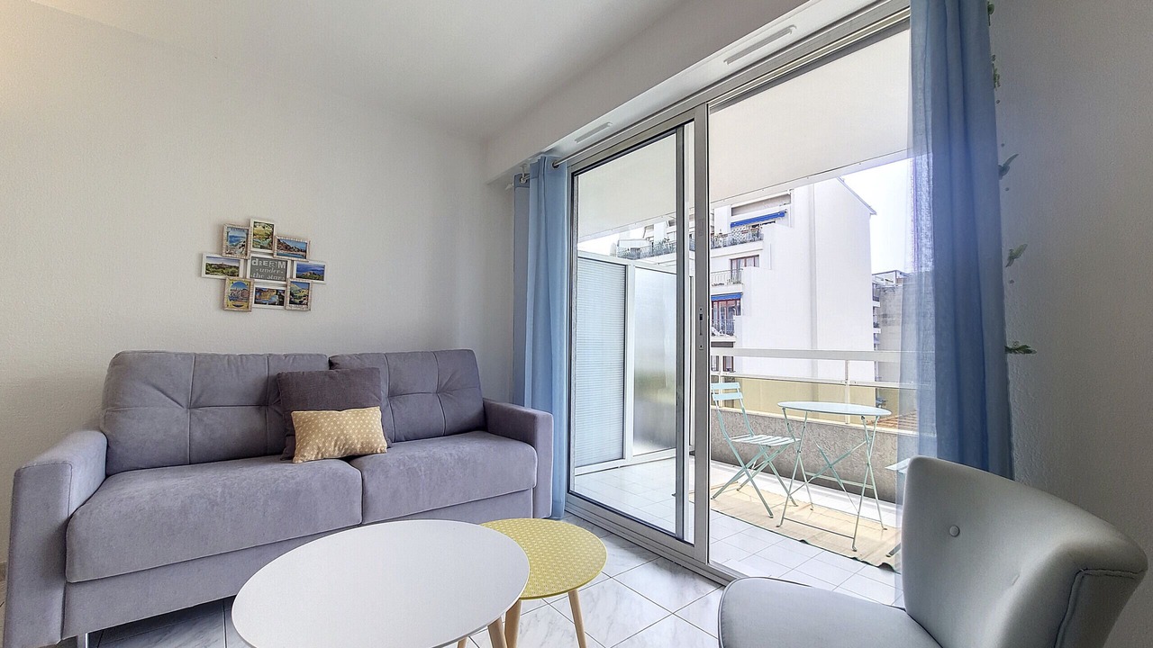 Photo of Livingroom in Liberation
