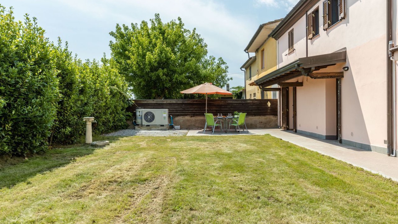 Photo of Outdoor in Cascina