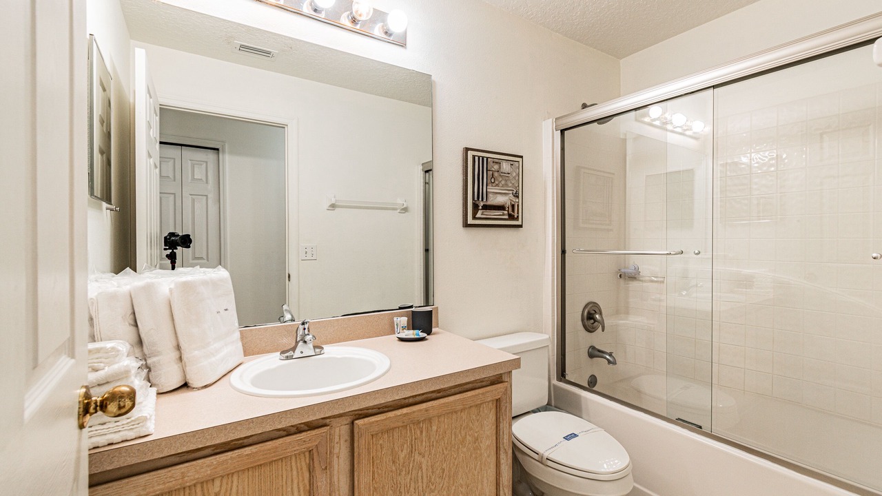 Photo of Bathroom in Lake Berkley