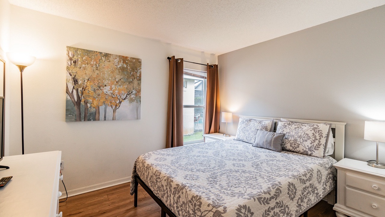 Photo of Bedroom in Lake Berkley