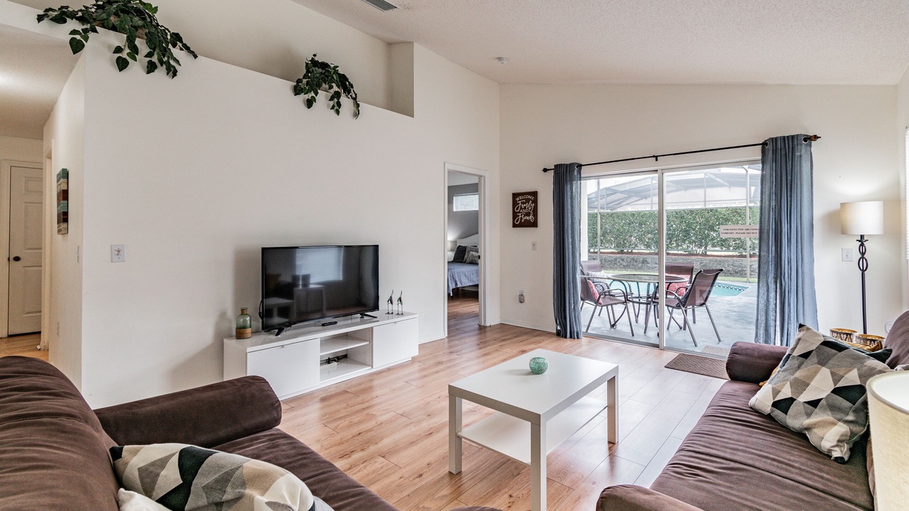 Photo of Livingroom in Lake Berkley