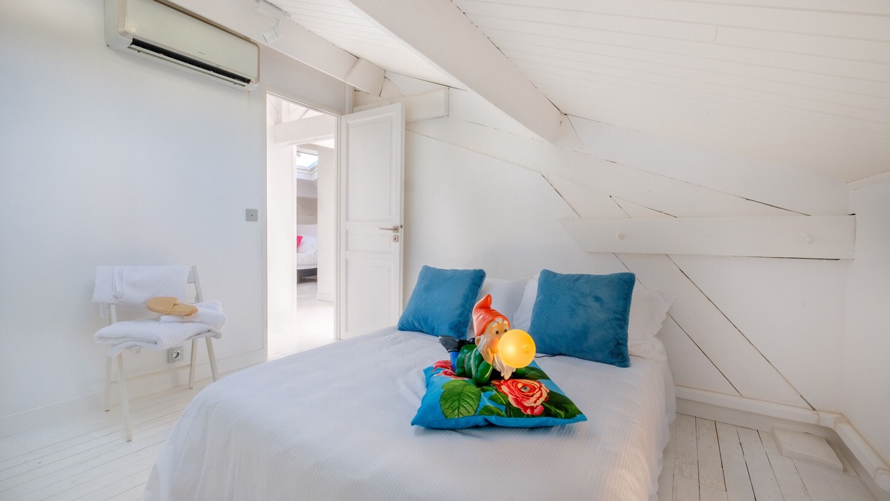 Photo of Bedroom in Beausoleil