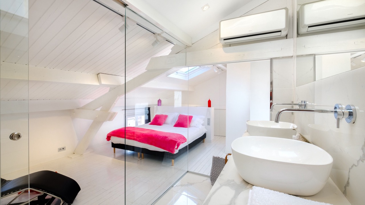 Photo of Bathroom in Beausoleil
