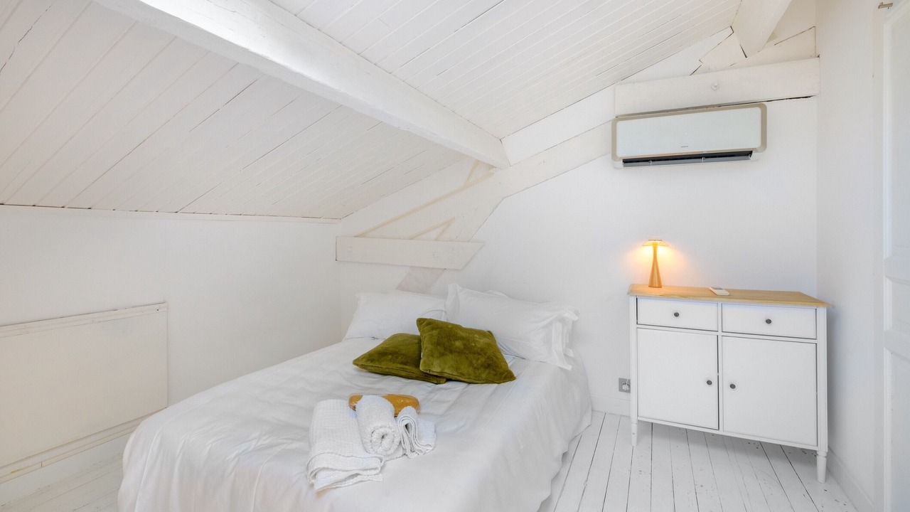 Photo of Bedroom in Beausoleil