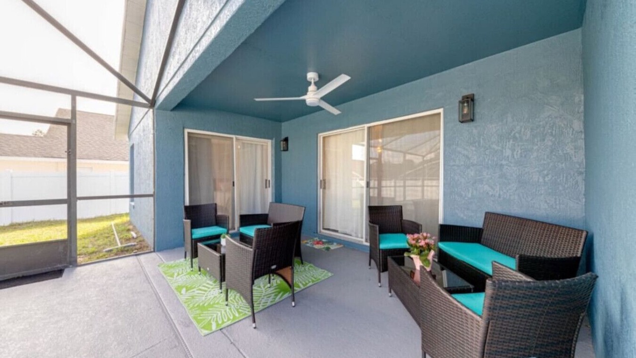 Photo of Patio Balcony in Thousand Oaks