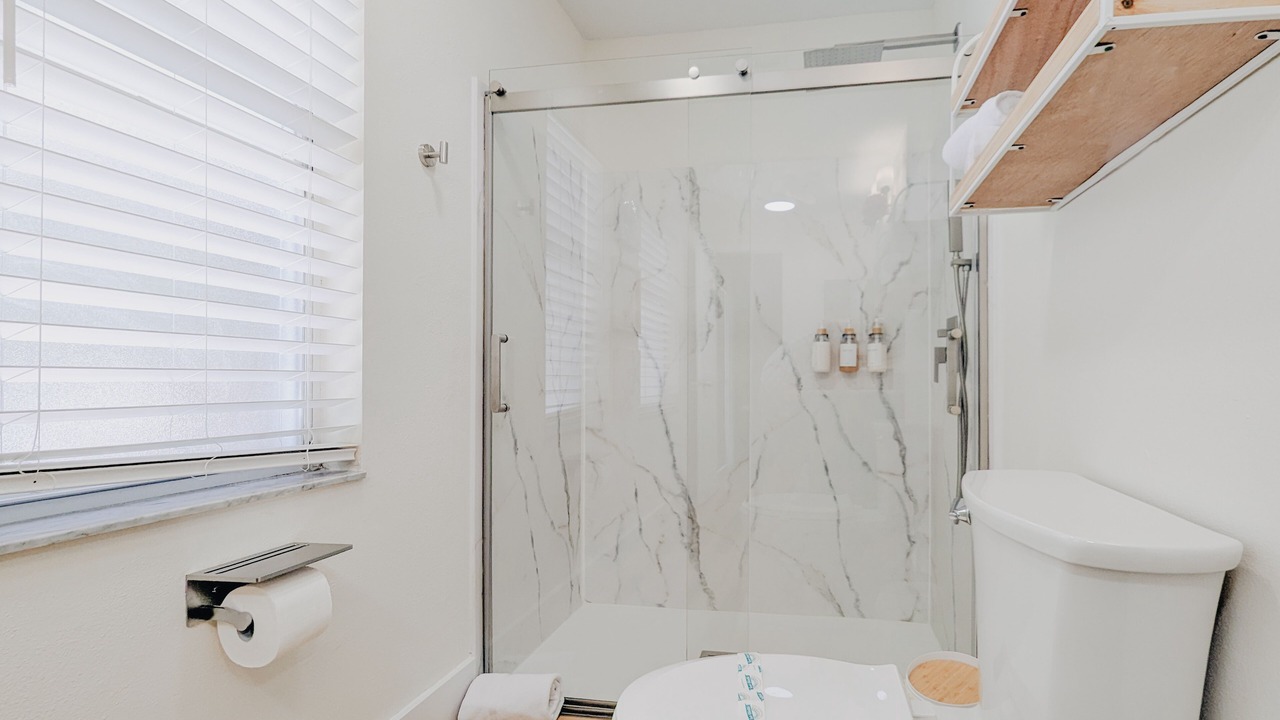 Photo of Bathroom in Buena Ventura Lakes