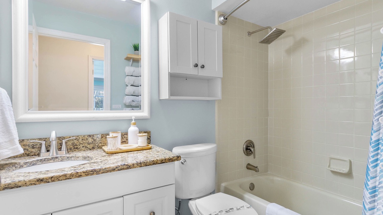 Photo of Bathroom in Buena Ventura Lakes