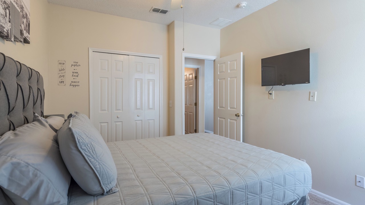 Photo of Bedroom in Sunset Ridge
