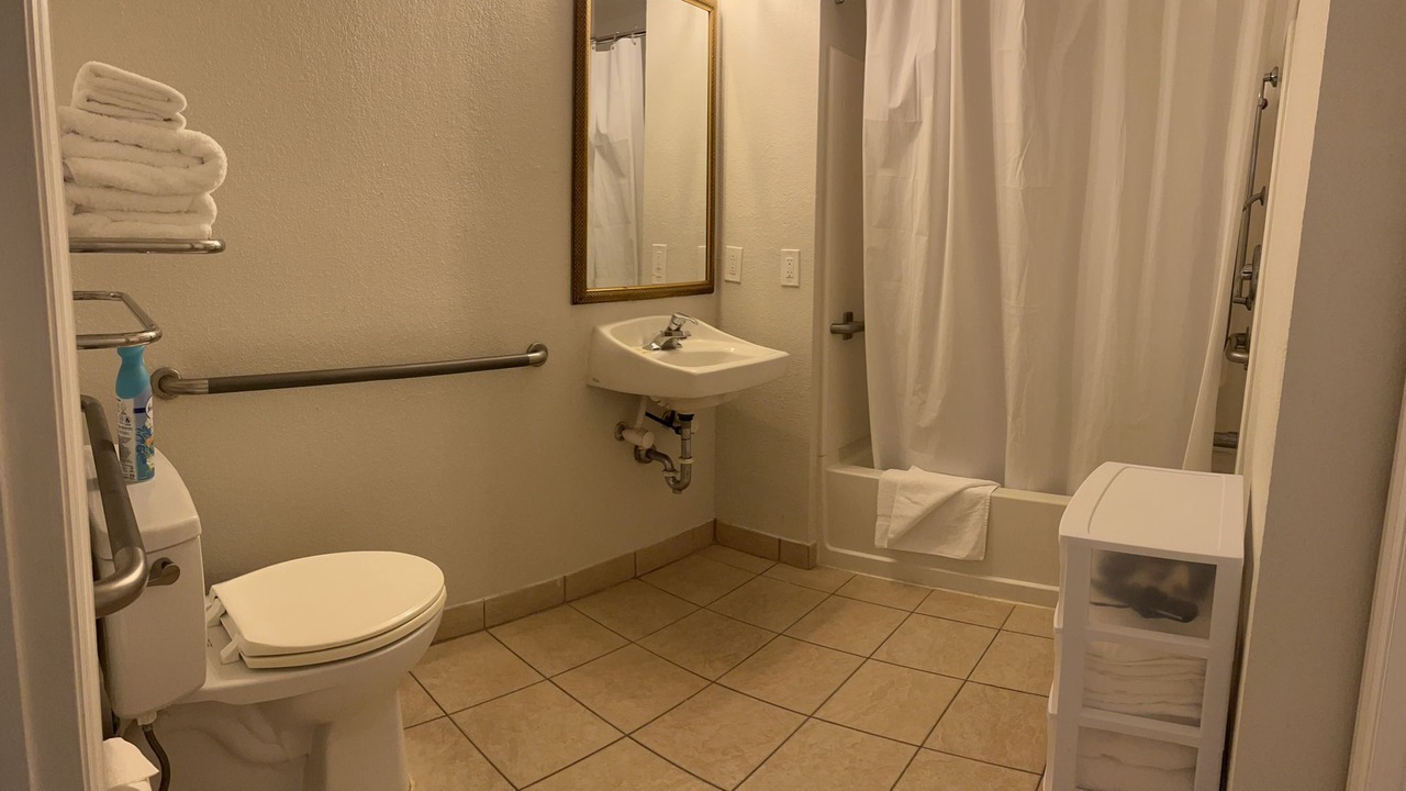 Photo of Bathroom in Florida Center