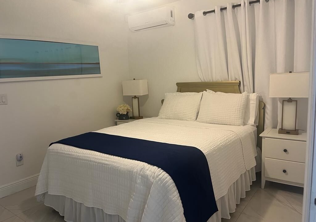 Photo of Bedroom in Buena Ventura Lakes