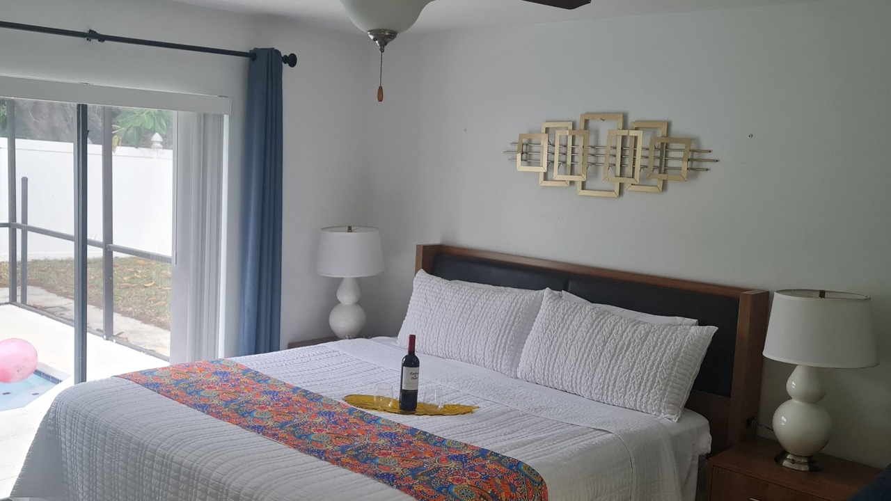 Photo of Bedroom in Buena Ventura Lakes