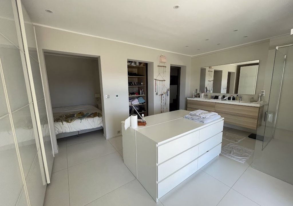 Photo of Bedroom in Saint Antoine