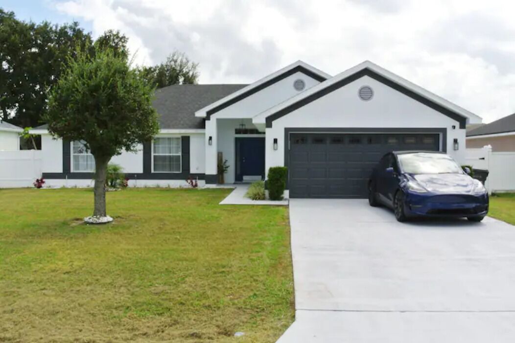Photo of Outdoor in Poinciana