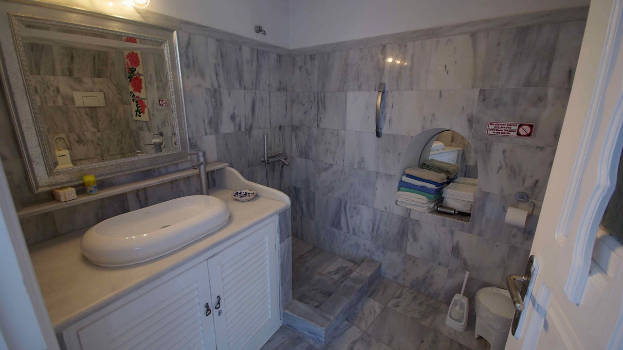 Photo of Bathroom in Firostefani