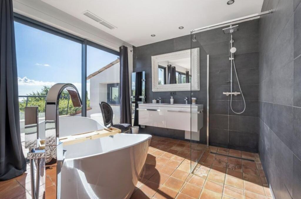 Photo of Bathroom in Chateauneuf-Grasse