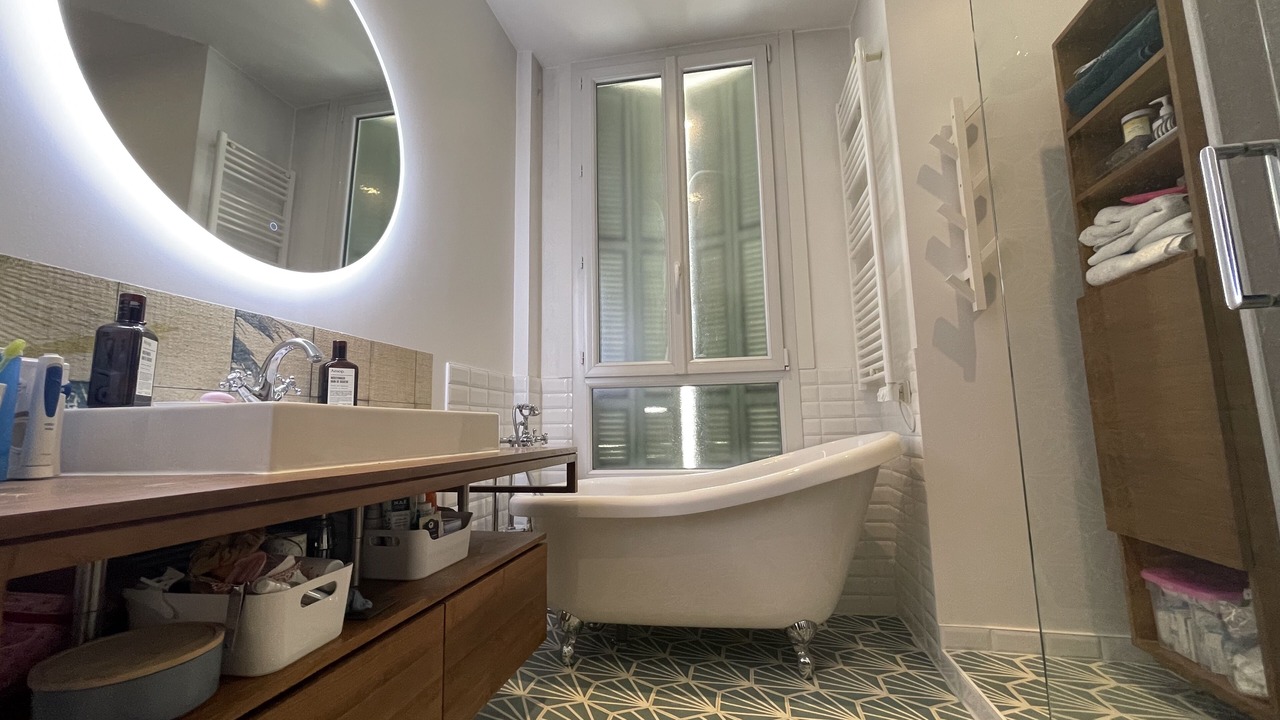 Photo of Bathroom in Liberation