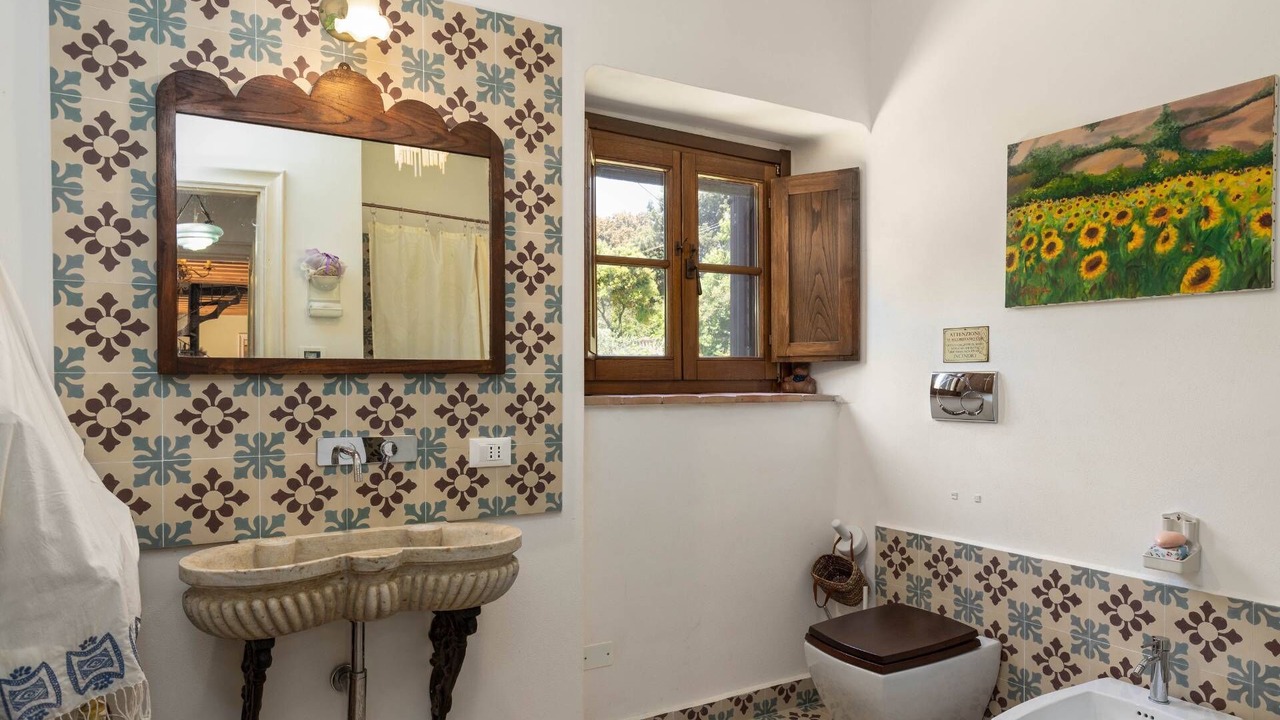 Photo of Bathroom in Volterra