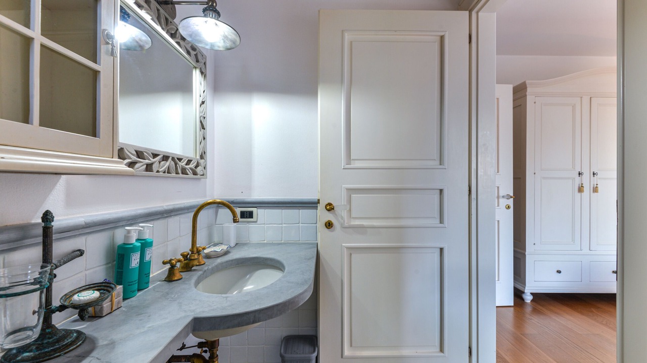 Photo of Bathroom in Capoliveri