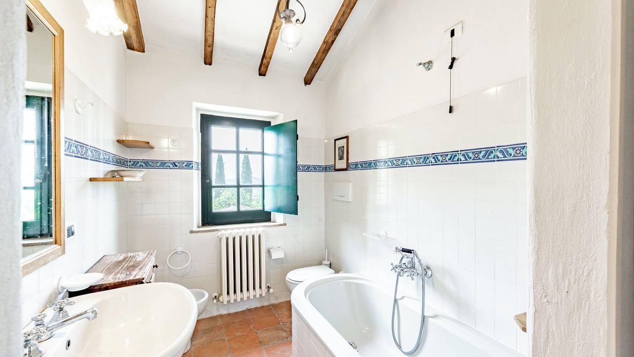 Photo of Bathroom in Monteleone d'Orvieto