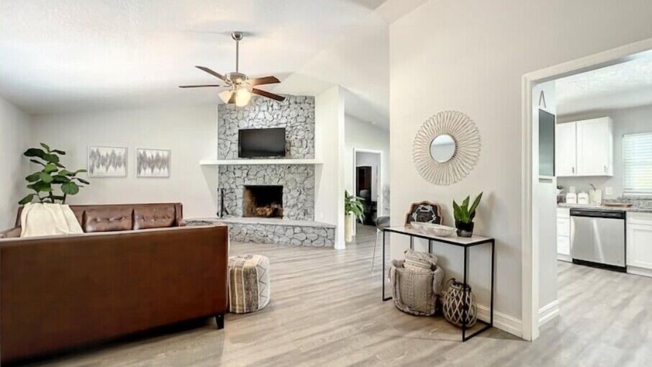 Photo of Livingroom in Azalea Park