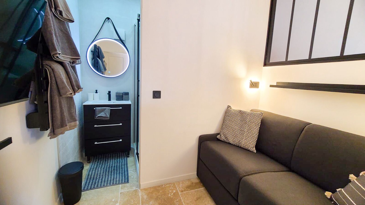 Photo of Livingroom in Antibes City Centre
