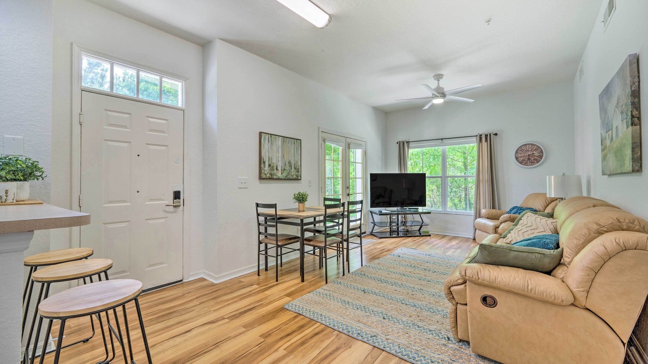 Photo of Bedroom in Venetian Bay Villages