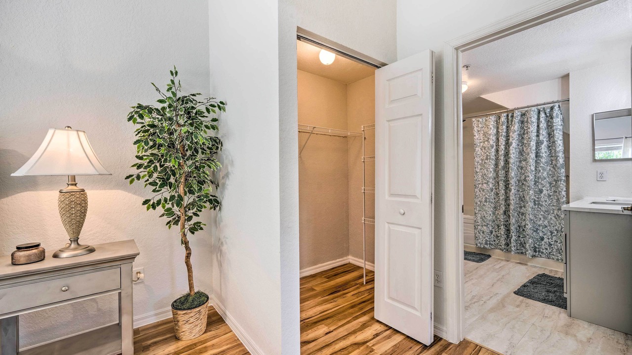Photo of Bathroom in Venetian Bay Villages