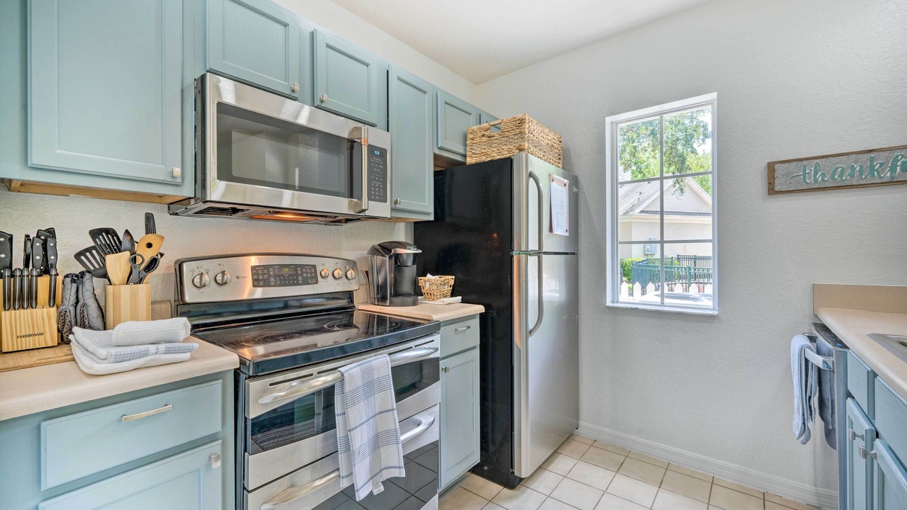 Photo of Kitchen in Venetian Bay Villages