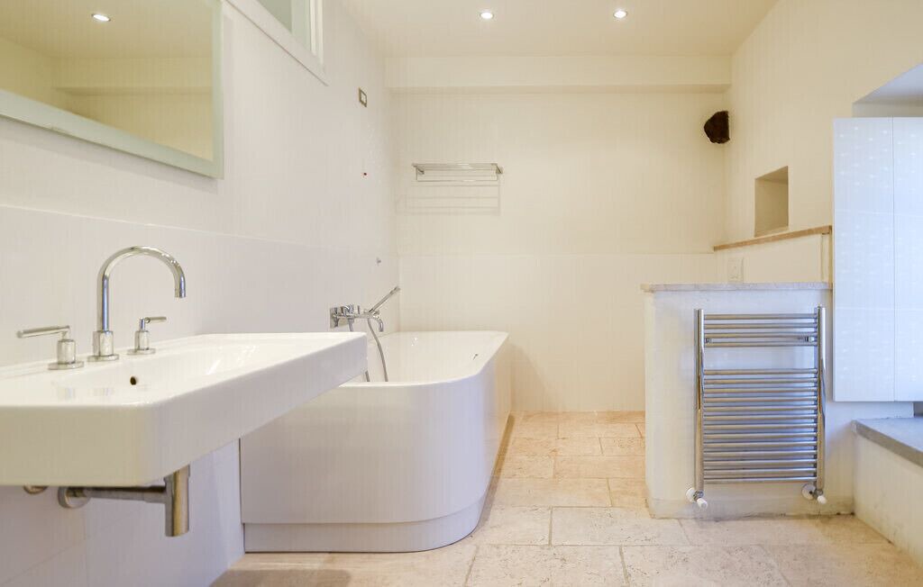 Photo of Bathroom in Fivizzano