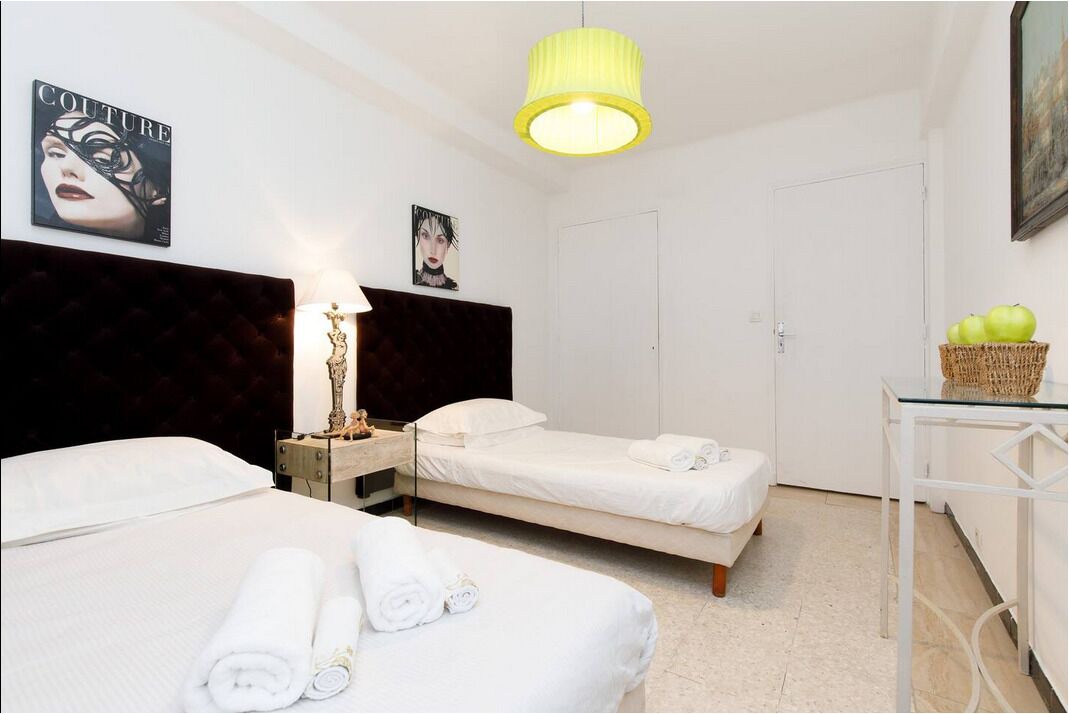 Photo of Bedroom in Prado - Republique