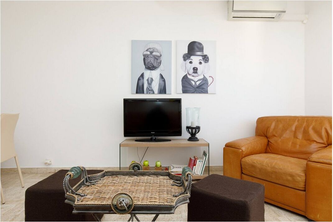 Photo of Livingroom in Prado - Republique