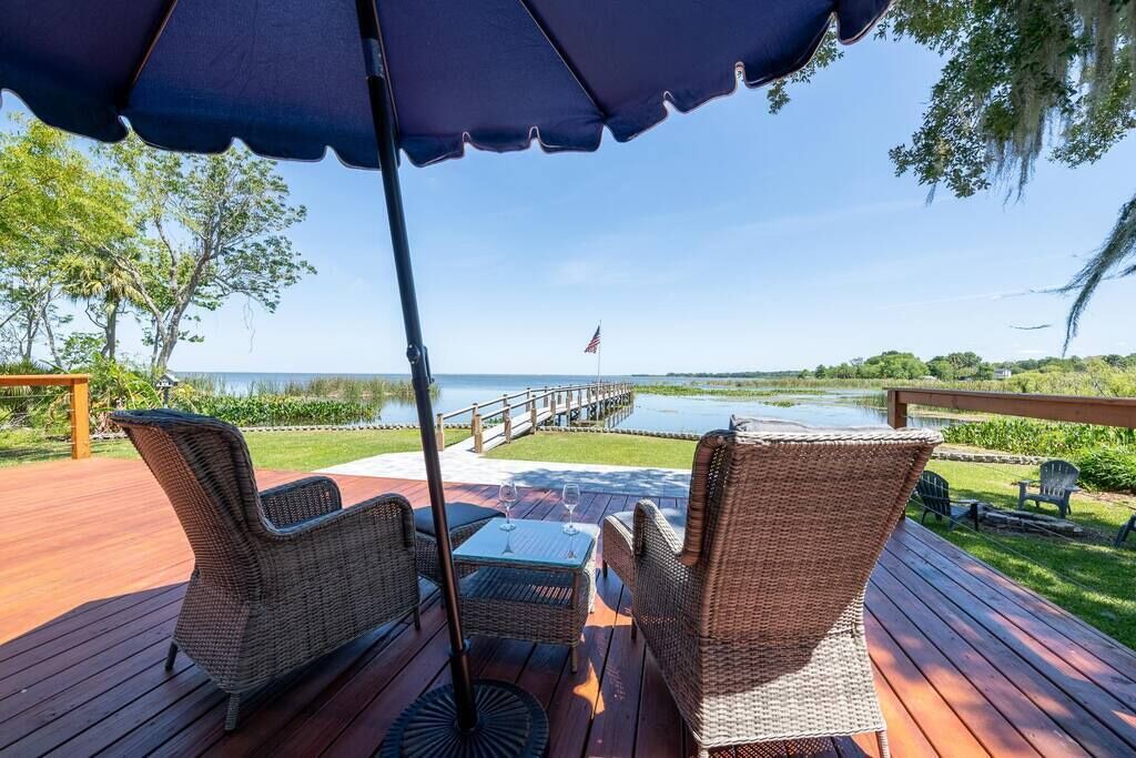 Photo of Patio Balcony in Winter Garden