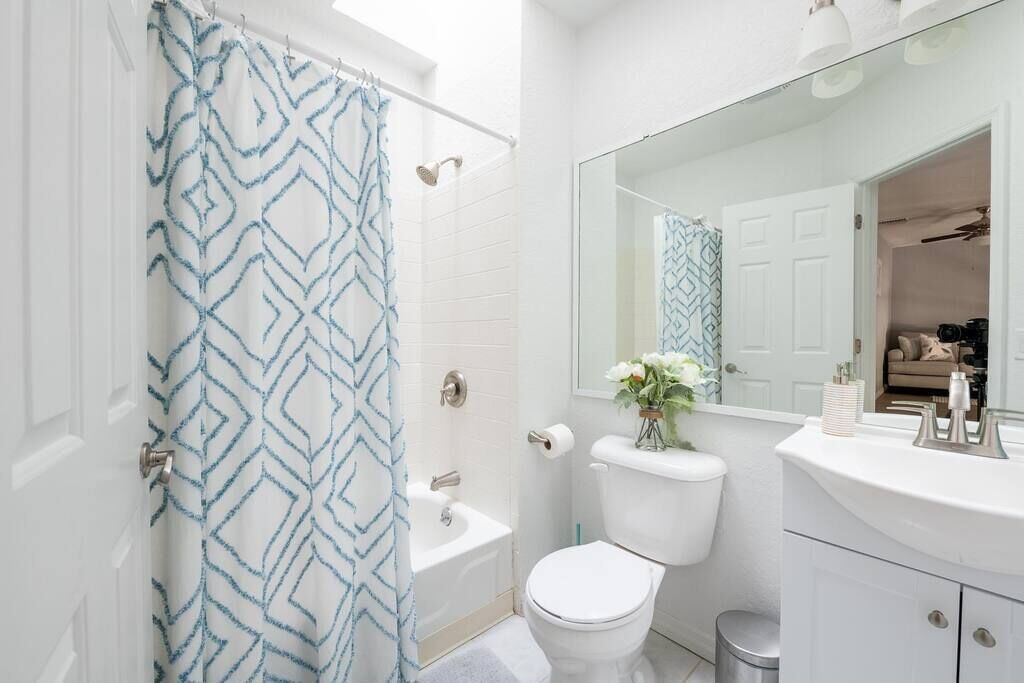 Photo of Bathroom in Winter Garden