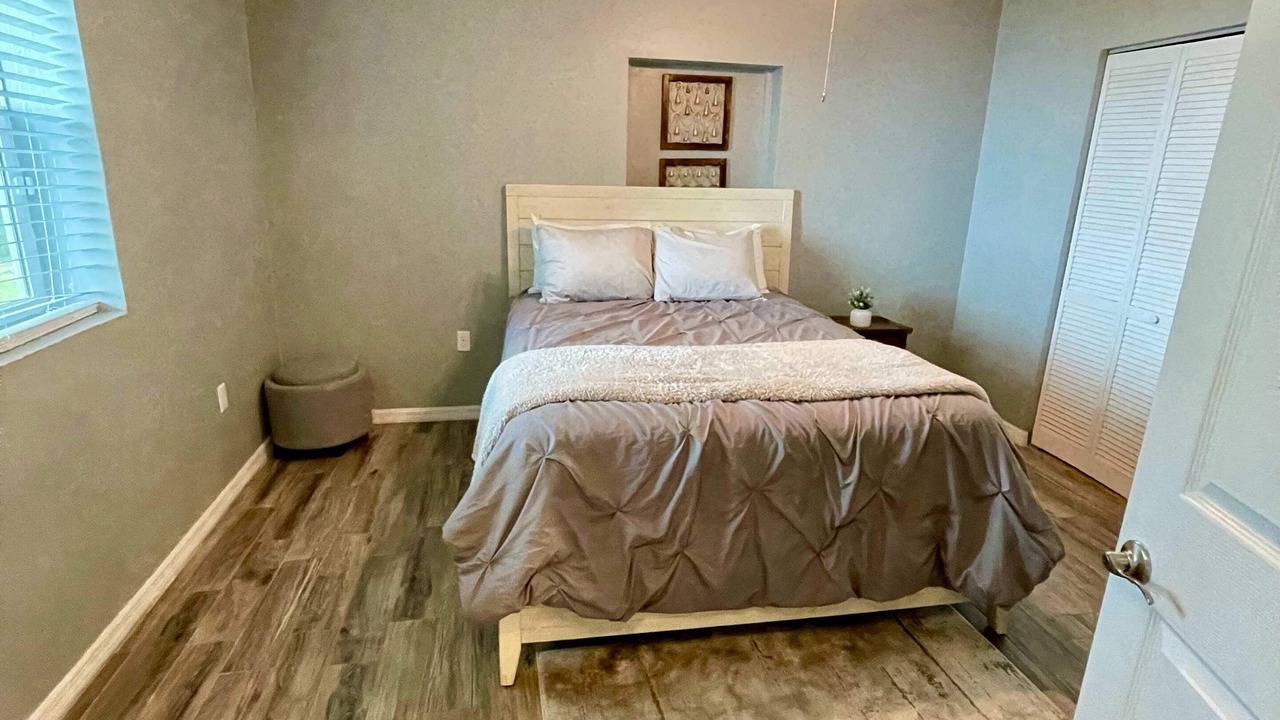 Photo of Bedroom in Winter Garden