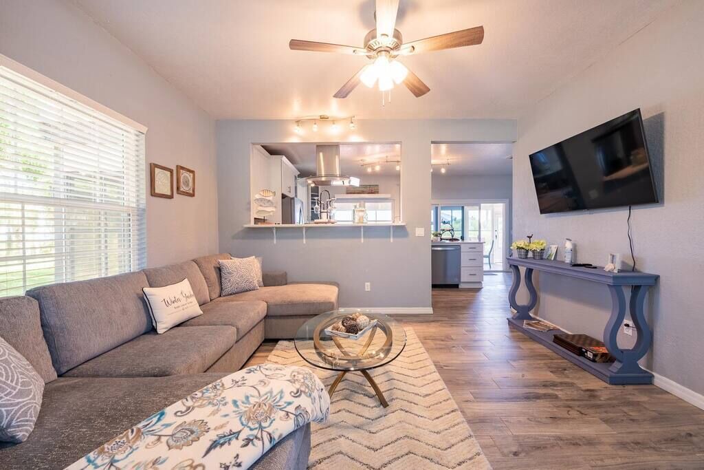 Photo of Livingroom in Winter Garden