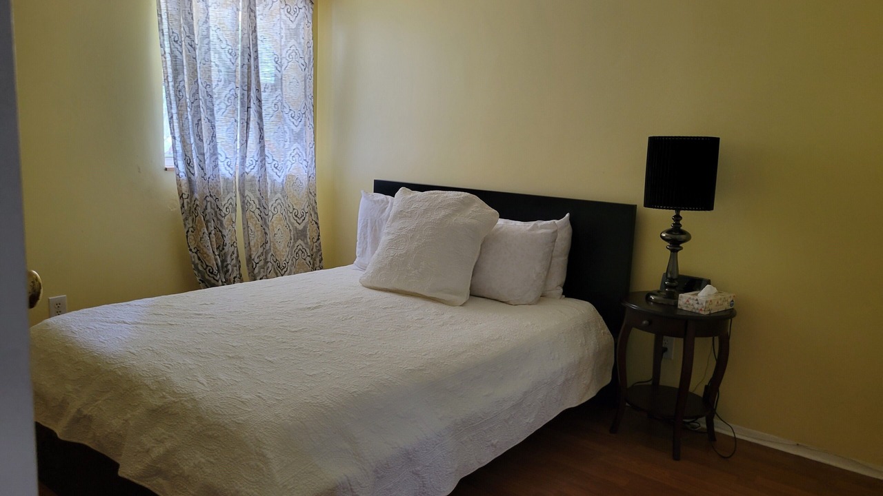 Photo of Bedroom in Forest City