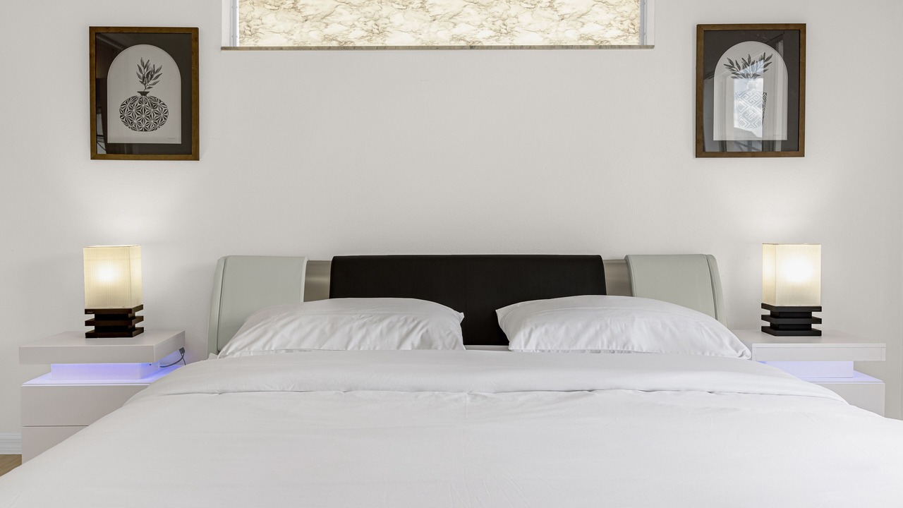 Photo of Bedroom in Crystal Cove