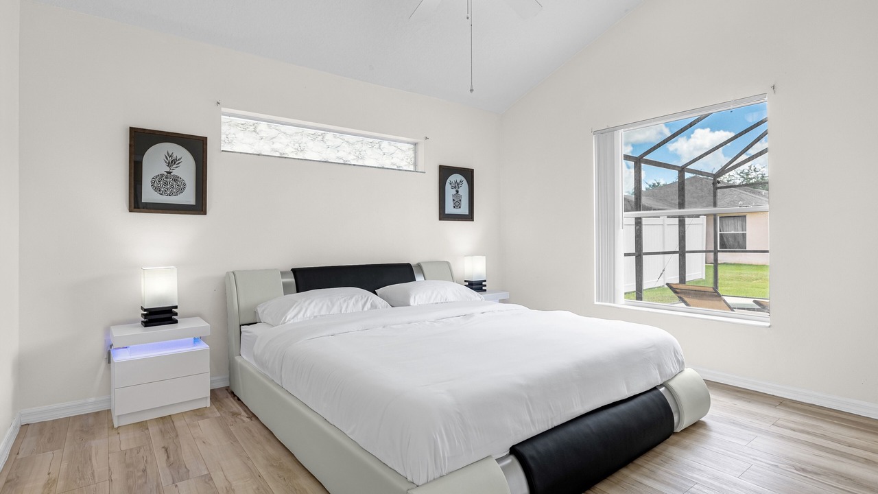 Photo of Bedroom in Crystal Cove